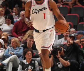 王楚钦40击败雨果队友晋级32强-爱游戏登陆