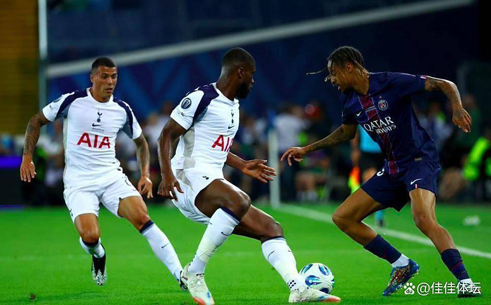 波特兰开拓者迎欧超杯关键赛,关键时刻篮板制胜,球迷炸锅,资深球员宣示担当的简单介绍 波特兰开拓者迎欧超杯关键赛,关键时刻篮板制胜,球迷炸锅,资深球员宣示担当的简单介绍