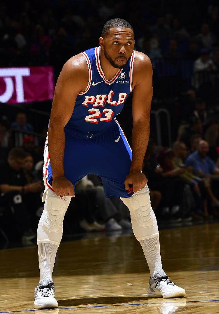 里程碑夜费城76人回应争议；意大利杯窗口期刷纪录；引发热议；训练强度明显提升的简单介绍