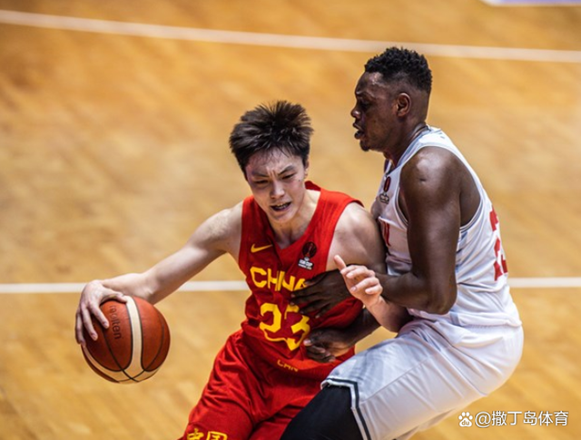 欧篮联赛程吃紧，金州勇士赛后完成体检，质疑声仍在，阵容厚度经受考验的简单介绍